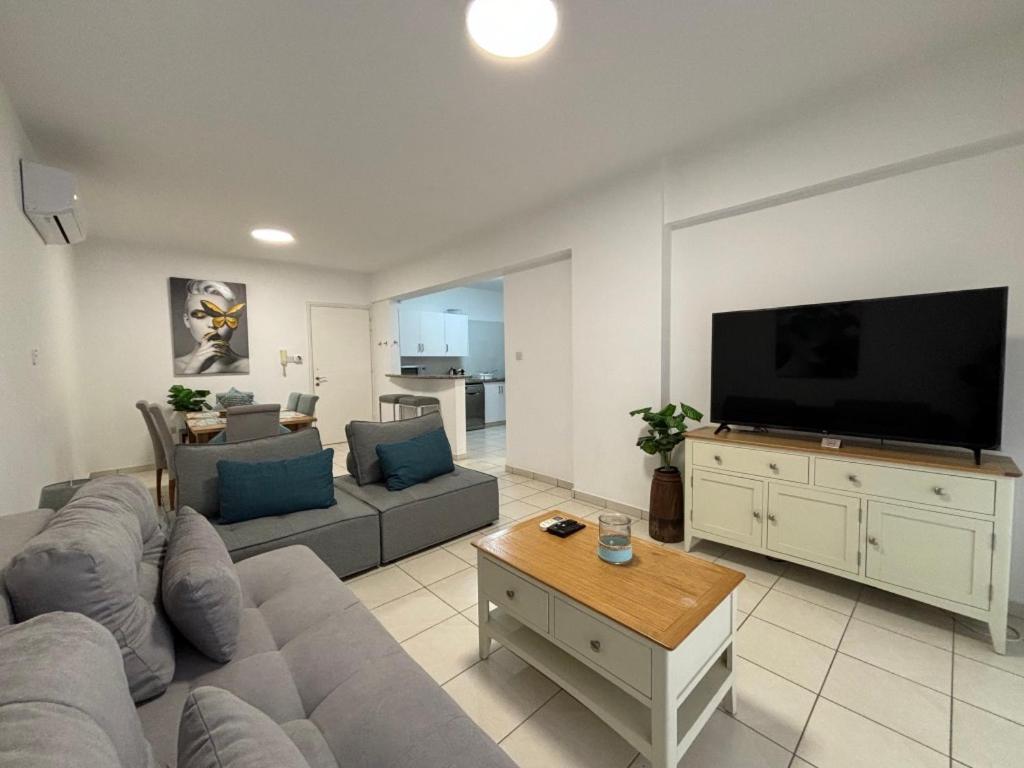 Cozy Apartment In Paphos Beautiful Complex Ngoại thất bức ảnh